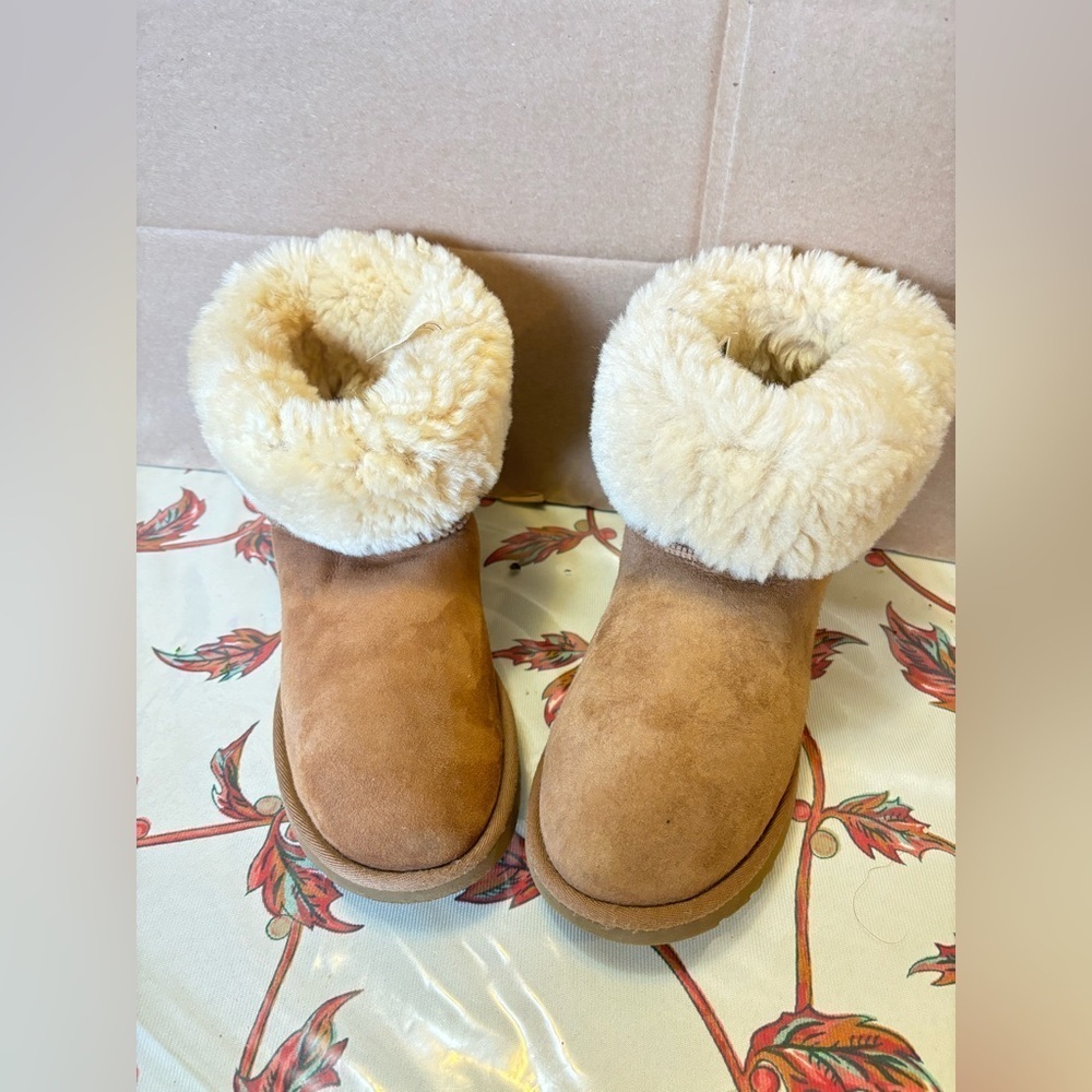 Women’s Ugg classic short II boot chestnut - Picture 15 of 15